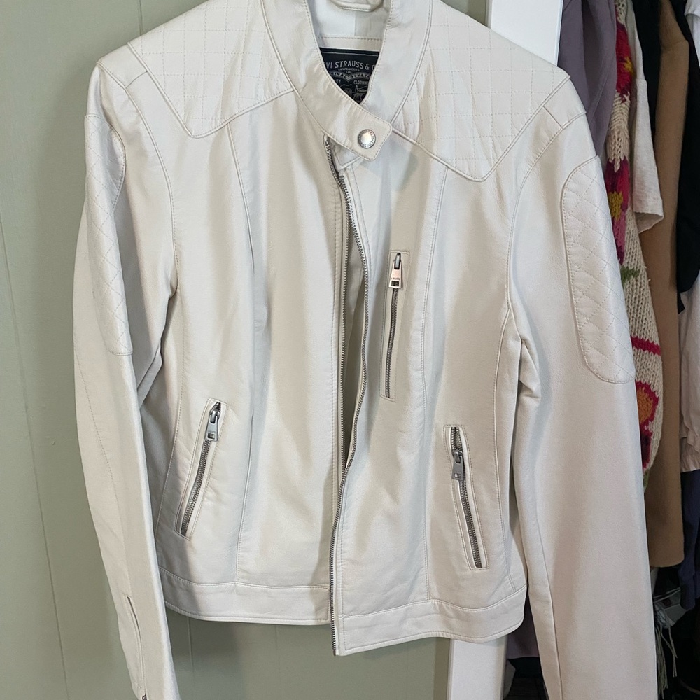 Levi's Cream Leather Jacket Fitted Motorcycle Style